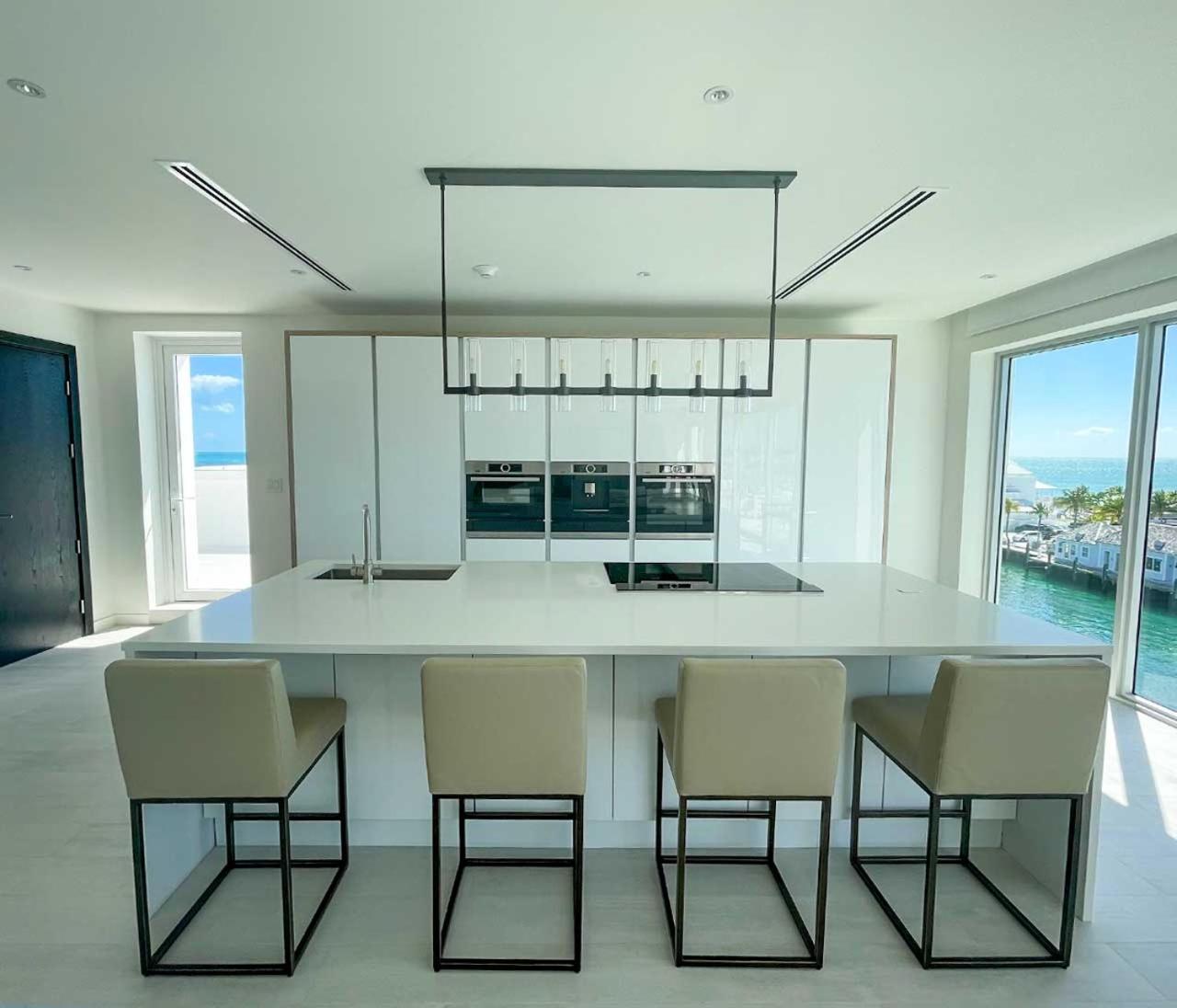 Palm Cay Marina And Resort 나사우 외부 사진
